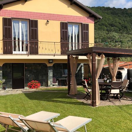 Casa Ginni Con Piscina E Giardino Caravonica Екстериор снимка