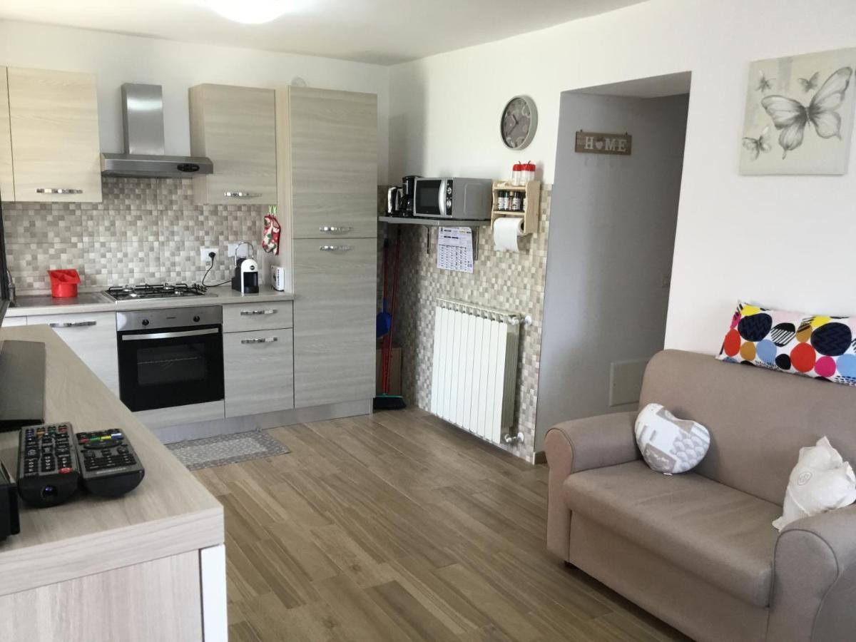 Casa Ginni Con Piscina E Giardino Caravonica Екстериор снимка