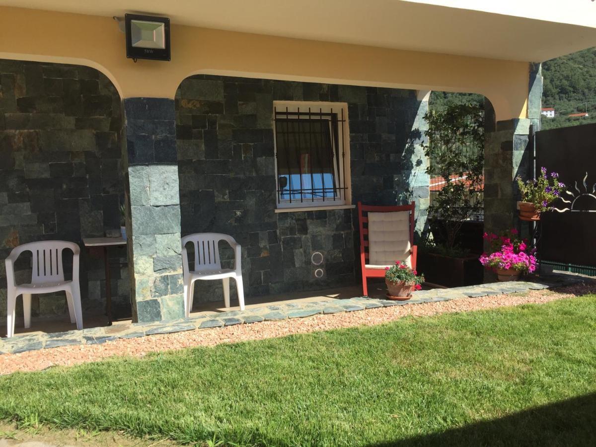 Casa Ginni Con Piscina E Giardino Caravonica Екстериор снимка