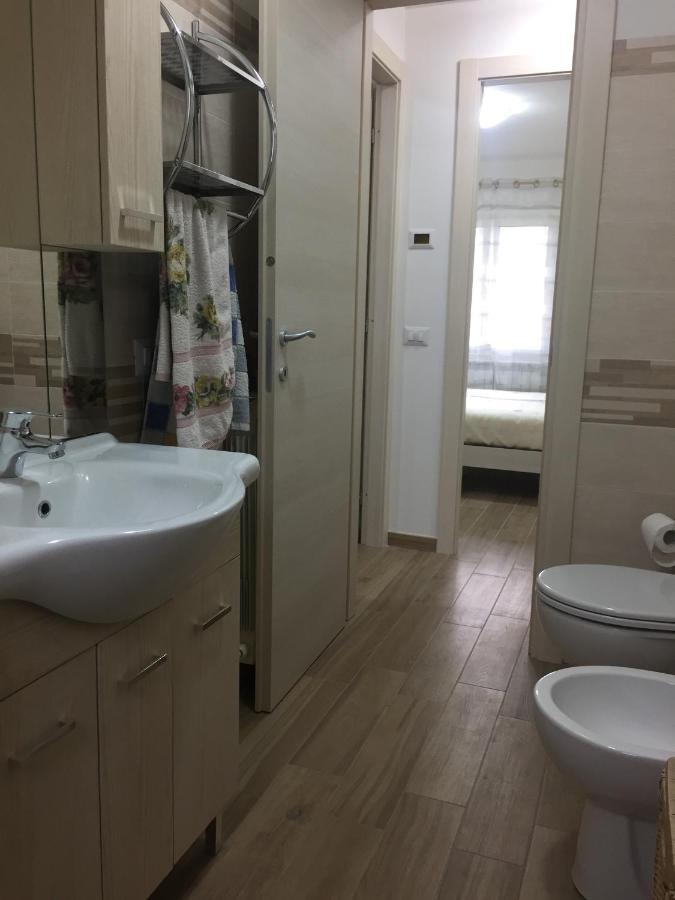 Casa Ginni Con Piscina E Giardino Caravonica Екстериор снимка