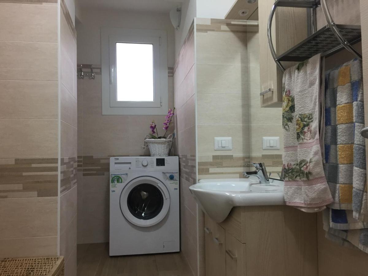 Casa Ginni Con Piscina E Giardino Caravonica Екстериор снимка